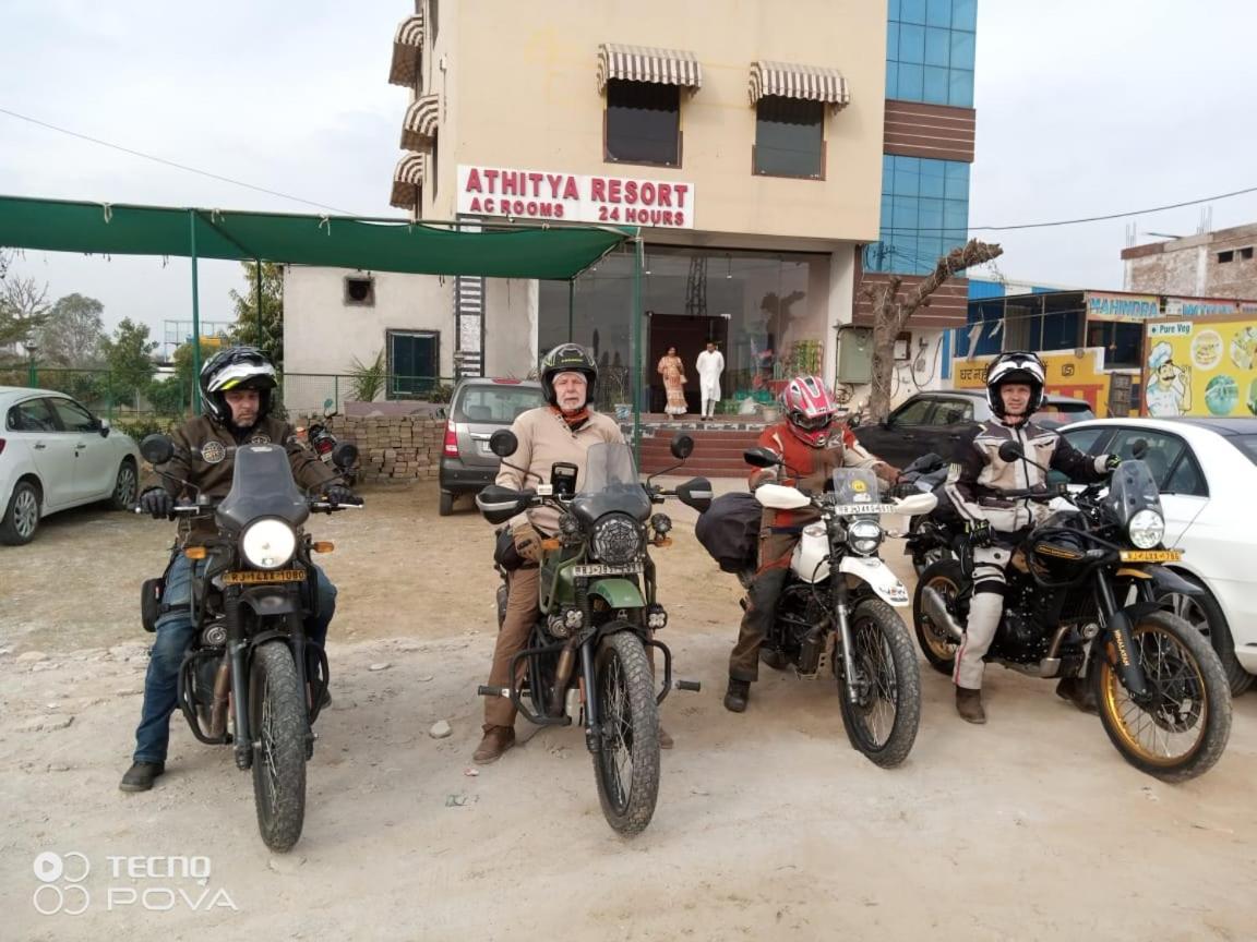 Athitya Hotel And Resort Sikar Exterior foto