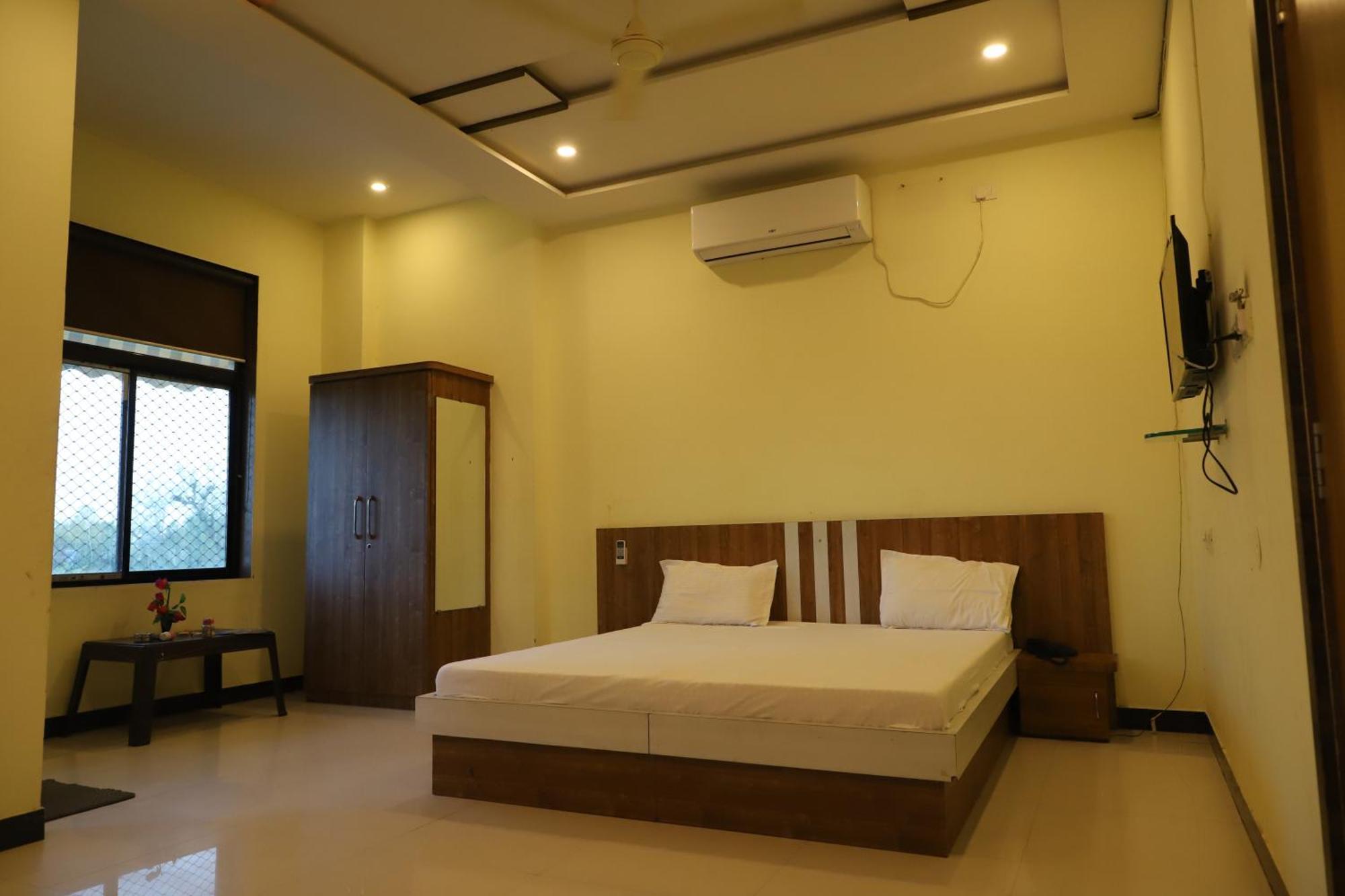 Athitya Hotel And Resort Sikar Quarto foto